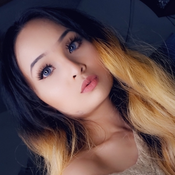 Meet your Posher, Tifa - Picture 1 of 1